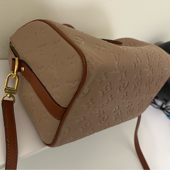 Fashion Designer Inspired Brown Beige Tan Handbag - Picture 10 of 13